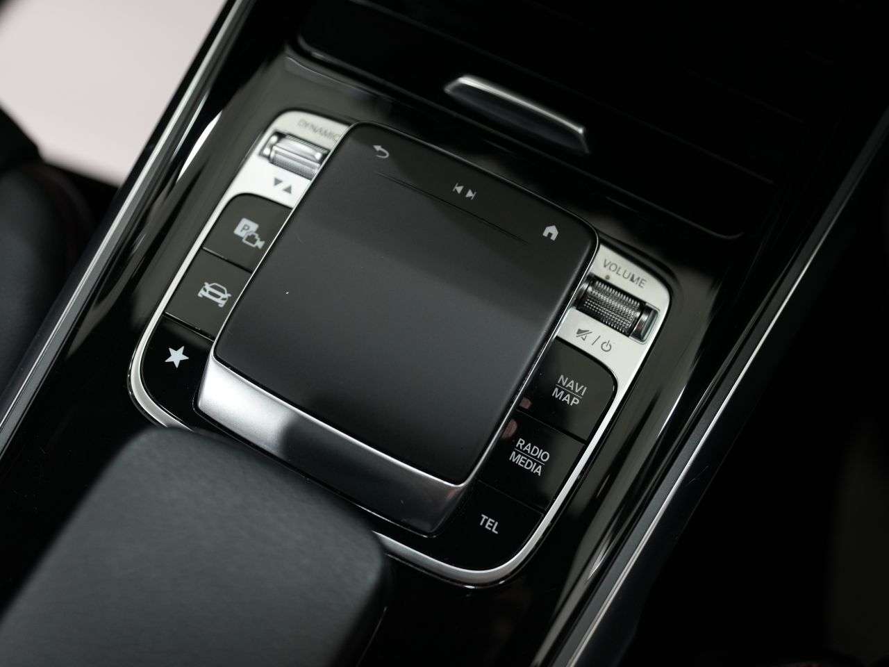 2021 MERCEDES GLB 2021 MERCEDES GLB