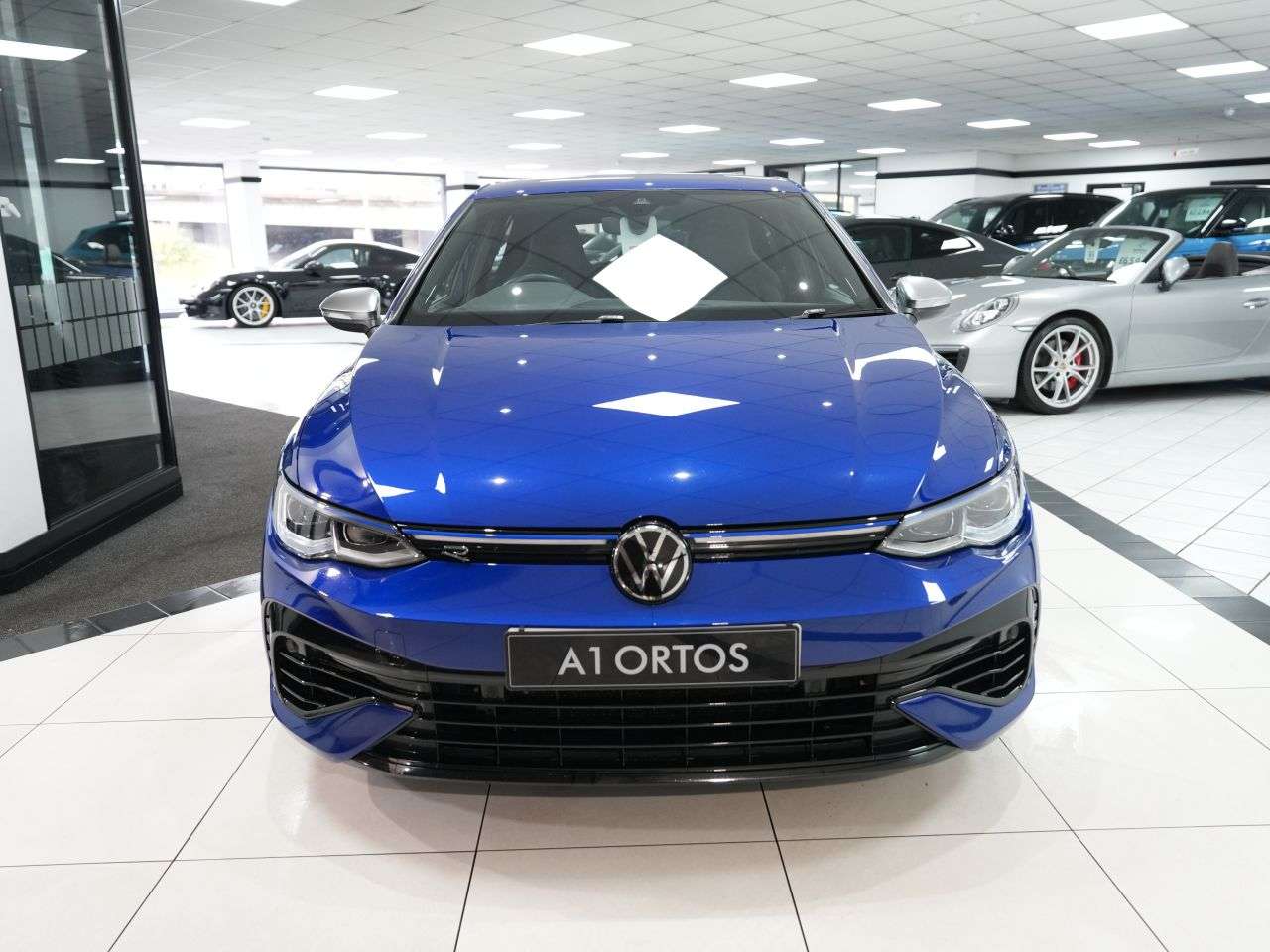 A 2023 VOLKSWAGEN GOLF 2.0 TSI R Hatchback 5dr Petrol DSG 4Motion Euro 6 (s/s) (320 ps) 1 OWNER FR A 2023 VOLKSWAGEN GOLF 2.0 TSI R Hatchback 5dr Petrol DSG 4Motion Euro 6 (s/s) (320 ps) 1 OWNER FR
