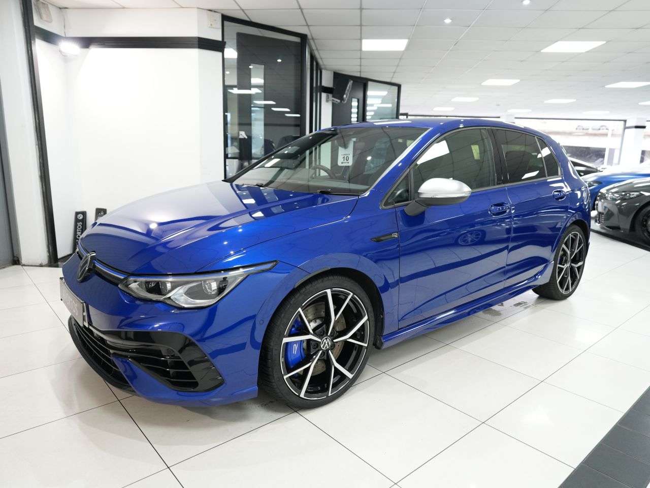 A 2023 VOLKSWAGEN GOLF 2.0 TSI R Hatchback 5dr Petrol DSG 4Motion Euro 6 (s/s) (320 ps) 1 OWNER FR A 2023 VOLKSWAGEN GOLF 2.0 TSI R Hatchback 5dr Petrol DSG 4Motion Euro 6 (s/s) (320 ps) 1 OWNER FR