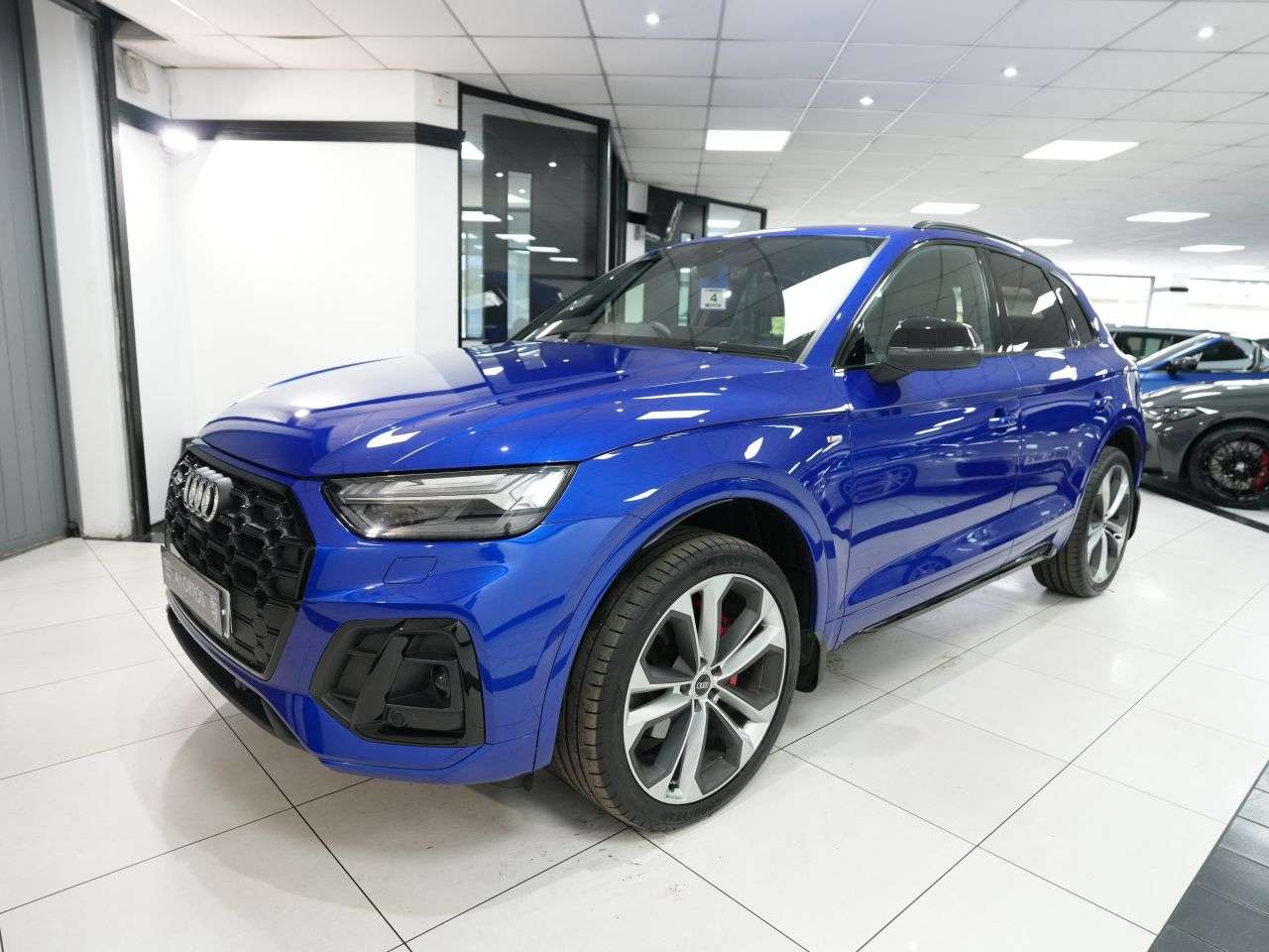 A 2023 AUDI Q5 2.0 TDI 40 Edition 1 SUV 5dr Diesel S Tronic quattro Euro 6 (s/s) (204 ps) A 2023 AUDI Q5 2.0 TDI 40 Edition 1 SUV 5dr Diesel S Tronic quattro Euro 6 (s/s) (204 ps)