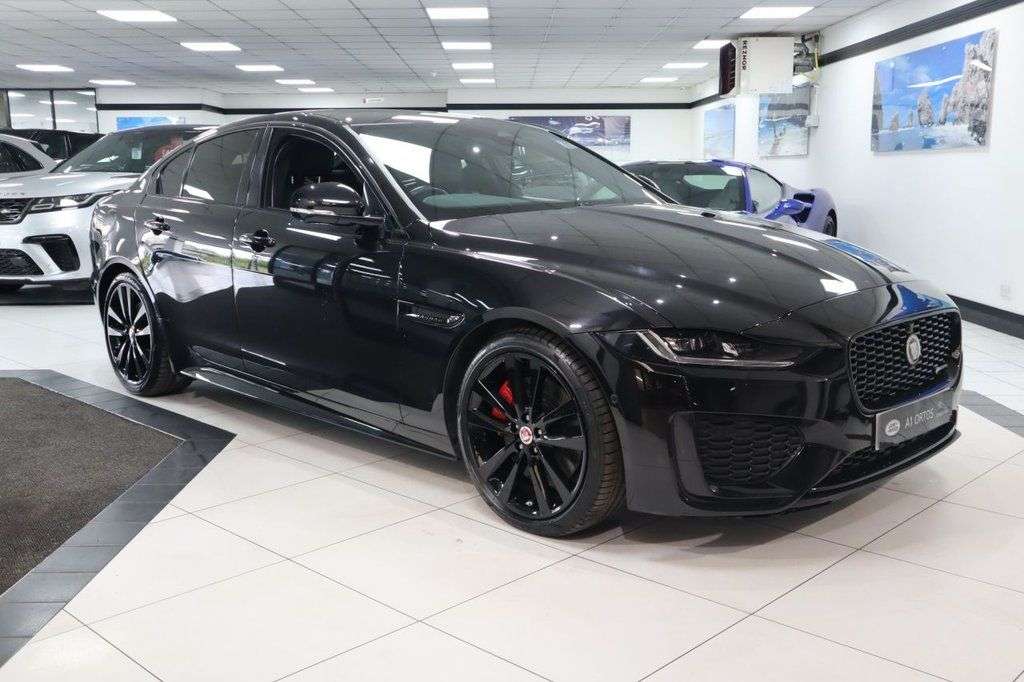 A 2023 JAGUAR XE 2.0 D200 MHEV R-Dynamic HSE Black Saloon 4dr Diesel Auto Euro 6 (s/s) (204 A 2023 JAGUAR XE 2.0 D200 MHEV R-Dynamic HSE Black Saloon 4dr Diesel Auto Euro 6 (s/s) (204