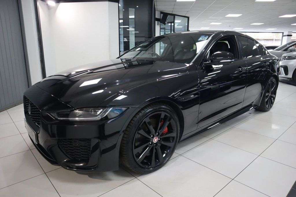 A 2023 JAGUAR XE 2.0 D200 MHEV R-Dynamic HSE Black Saloon 4dr Diesel Auto Euro 6 (s/s) (204 A 2023 JAGUAR XE 2.0 D200 MHEV R-Dynamic HSE Black Saloon 4dr Diesel Auto Euro 6 (s/s) (204