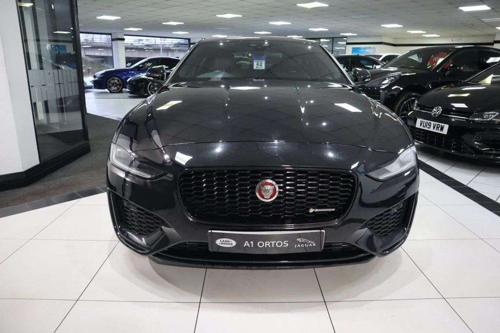 A 2023 JAGUAR XE 2.0 D200 MHEV R-Dynamic HSE Black Saloon 4dr Diesel Auto Euro 6 (s/s) (204 A 2023 JAGUAR XE 2.0 D200 MHEV R-Dynamic HSE Black Saloon 4dr Diesel Auto Euro 6 (s/s) (204