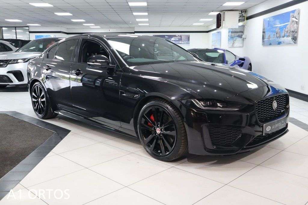 A 2023 JAGUAR XE 2.0 D200 MHEV R-Dynamic HSE Black Saloon 4dr Diesel Auto Euro 6 (s/s) (204 A 2023 JAGUAR XE 2.0 D200 MHEV R-Dynamic HSE Black Saloon 4dr Diesel Auto Euro 6 (s/s) (204