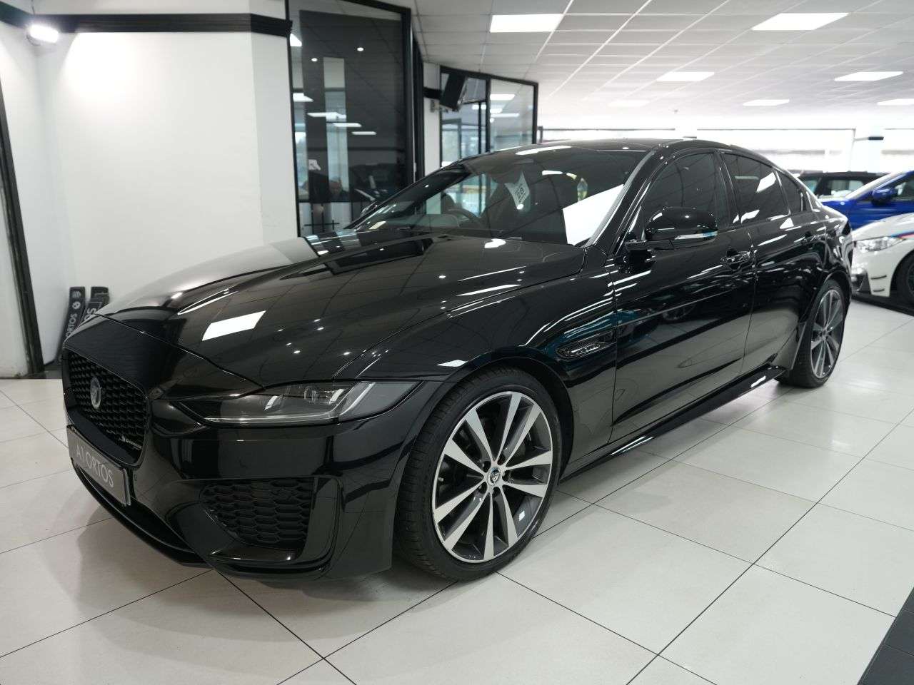 A 2023 JAGUAR XE 2.0 D200 MHEV R-Dynamic HSE Black Saloon 4dr Diesel Auto Euro 6 (s/s) (204 A 2023 JAGUAR XE 2.0 D200 MHEV R-Dynamic HSE Black Saloon 4dr Diesel Auto Euro 6 (s/s) (204