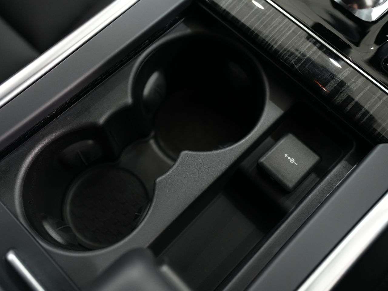 2023 JAGUAR XE 2023 JAGUAR XE