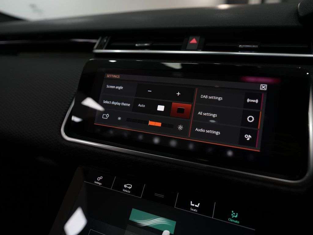 2020 LAND ROVER RANGE ROVER VELAR 2020 LAND ROVER RANGE ROVER VELAR