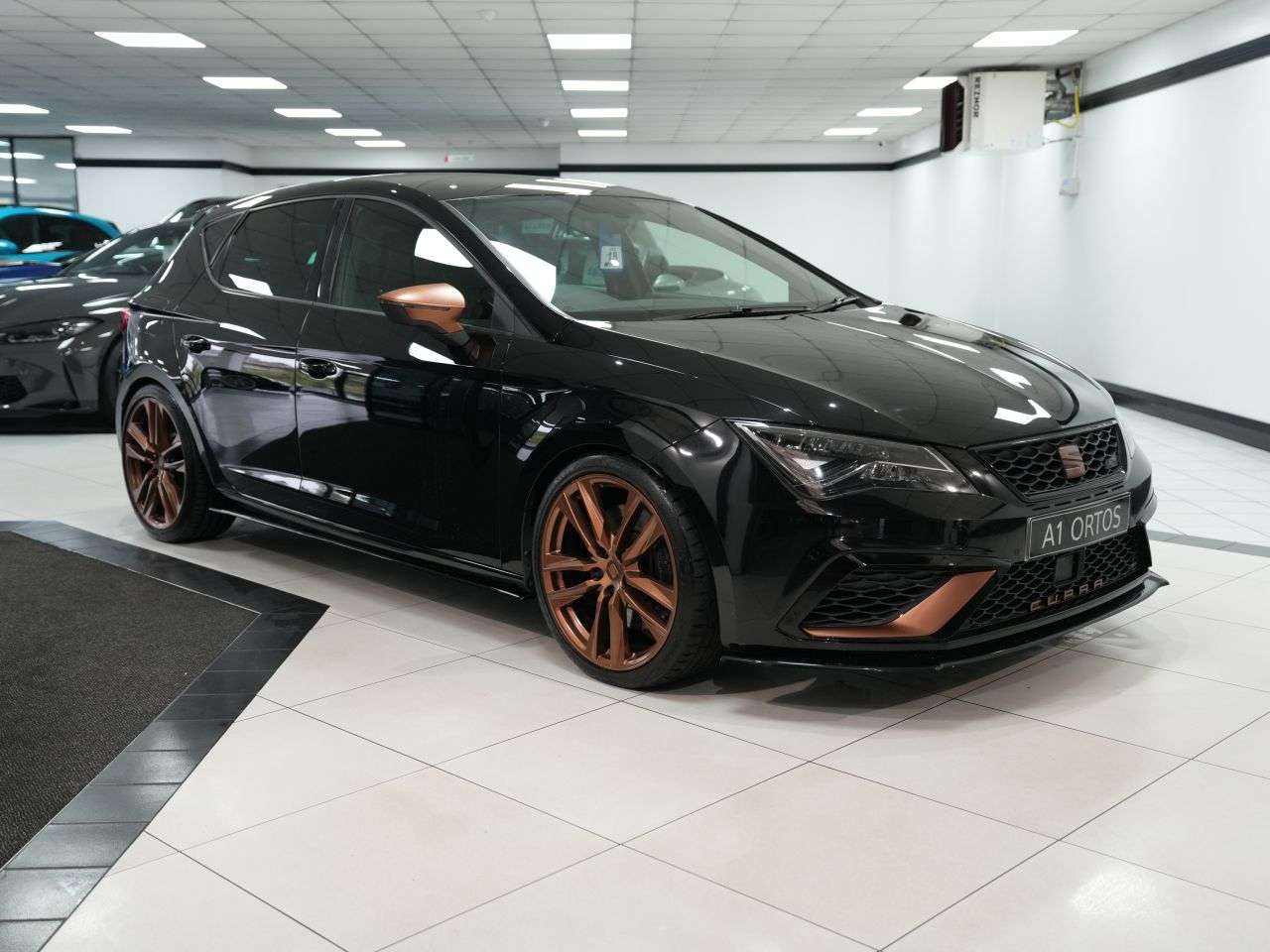 A 2020 SEAT LEON 2.0 TSI Cupra 290 Hatchback 5dr Petrol DSG Euro 6 (s/s) (290 ps) 1 FORMER G A 2020 SEAT LEON 2.0 TSI Cupra 290 Hatchback 5dr Petrol DSG Euro 6 (s/s) (290 ps) 1 FORMER G