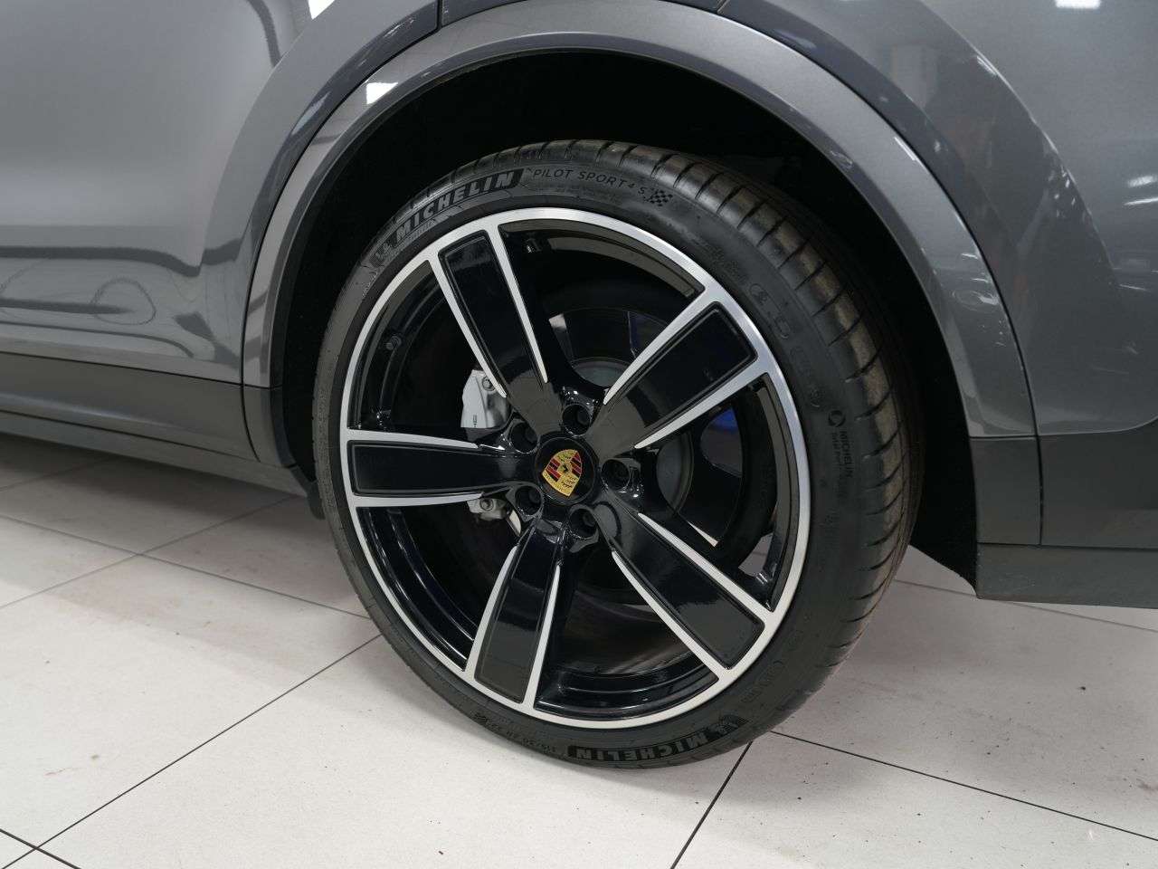 2020 PORSCHE CAYENNE 2020 PORSCHE CAYENNE
