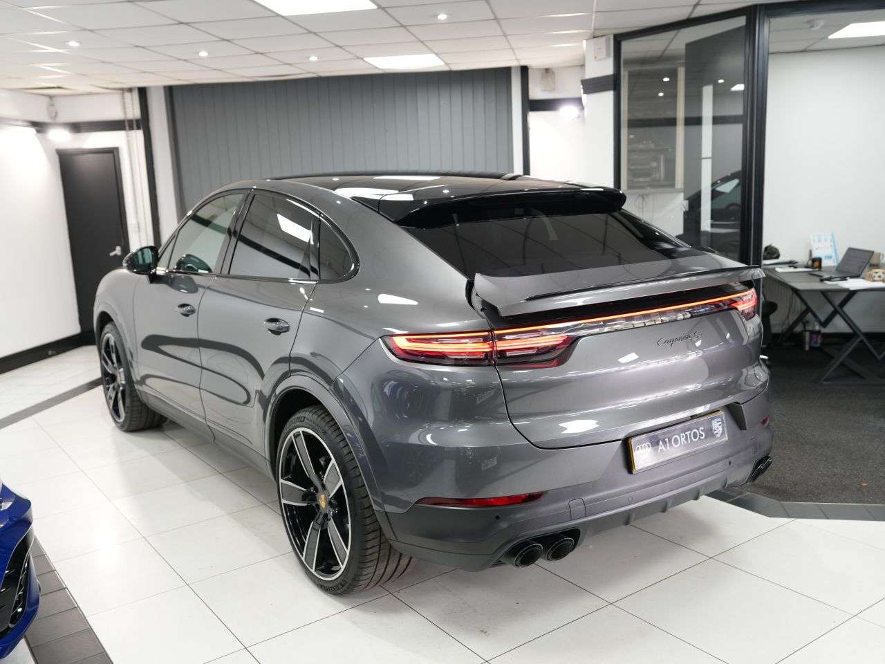 2020 PORSCHE CAYENNE 2020 PORSCHE CAYENNE