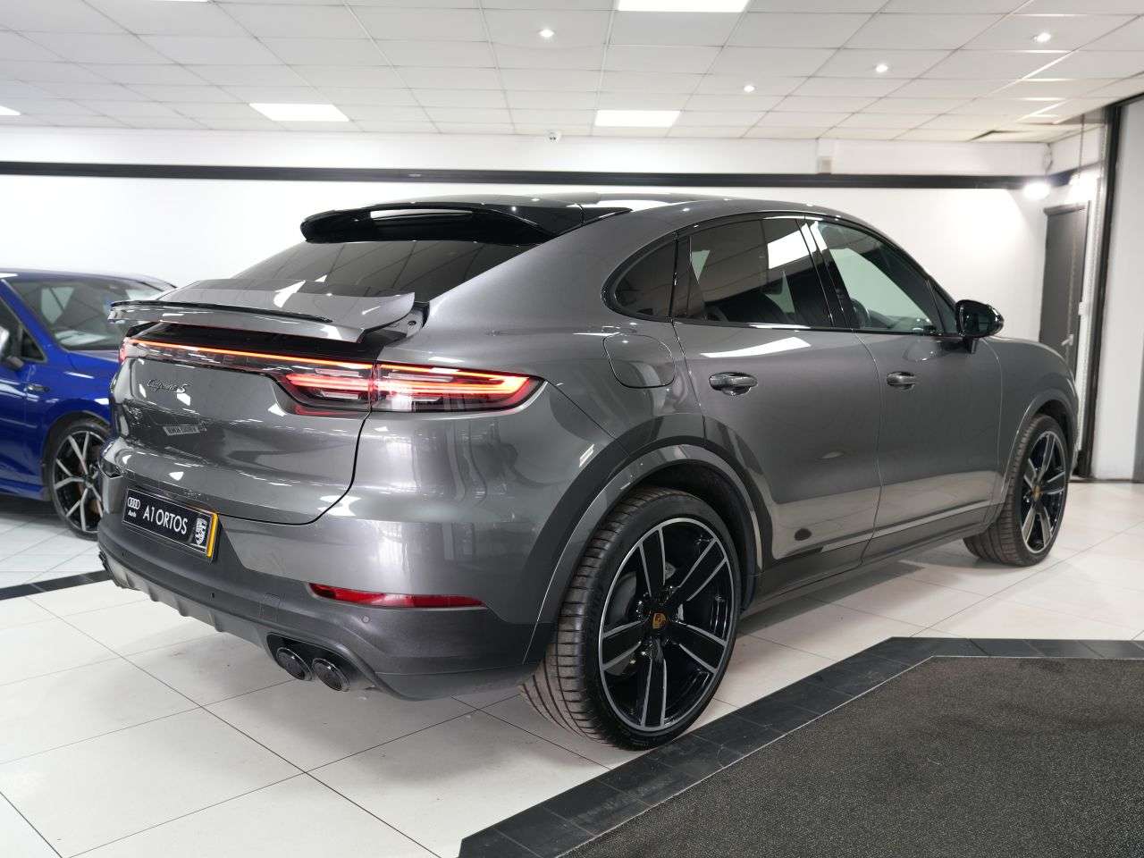 2020 PORSCHE CAYENNE 2020 PORSCHE CAYENNE
