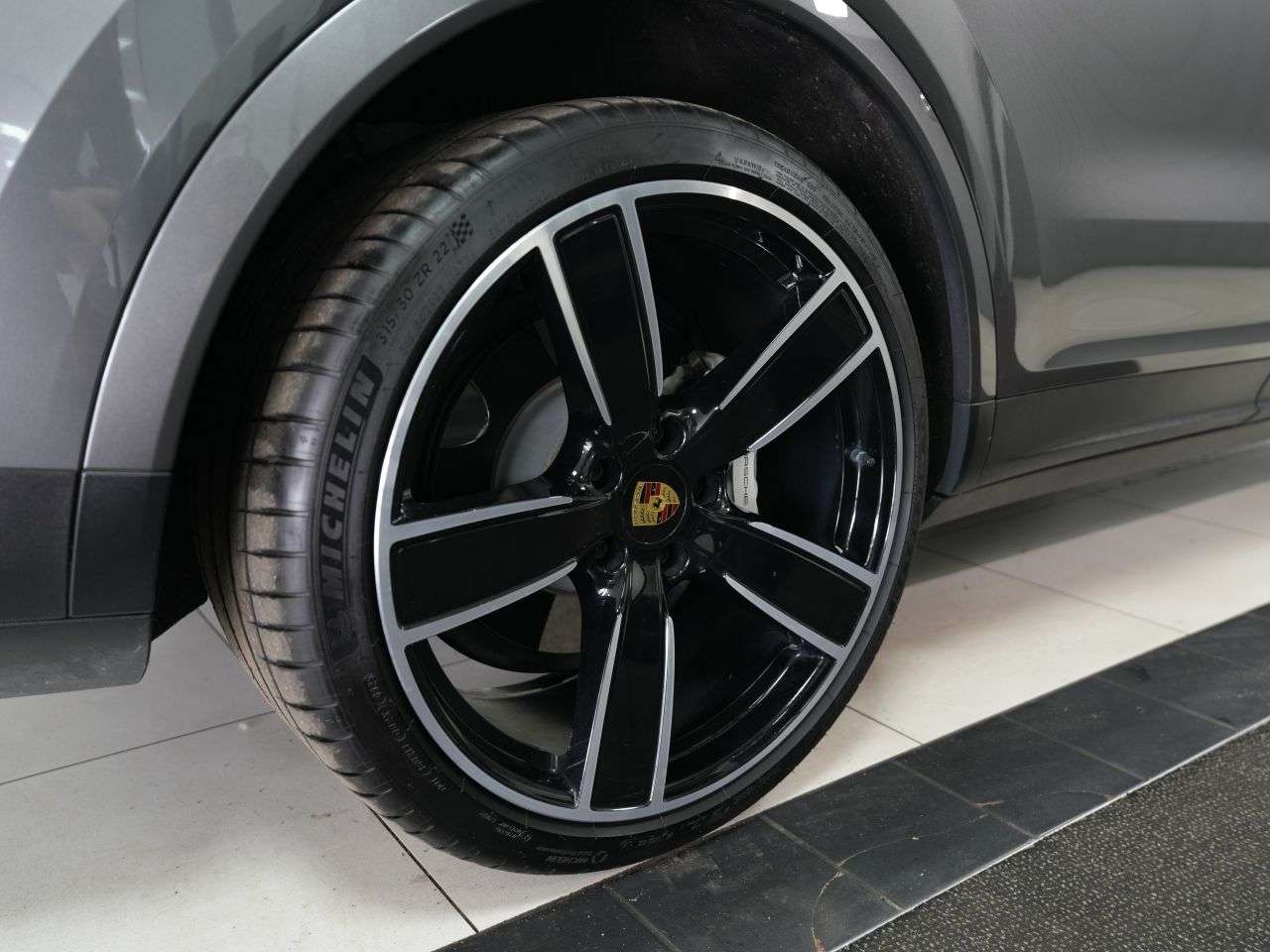 2020 PORSCHE CAYENNE 2020 PORSCHE CAYENNE