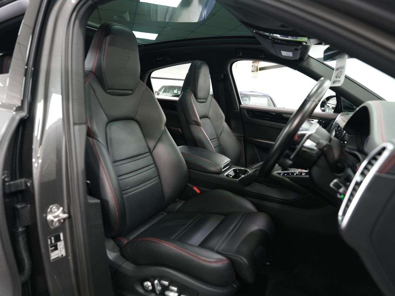 2020 PORSCHE CAYENNE 2020 PORSCHE CAYENNE