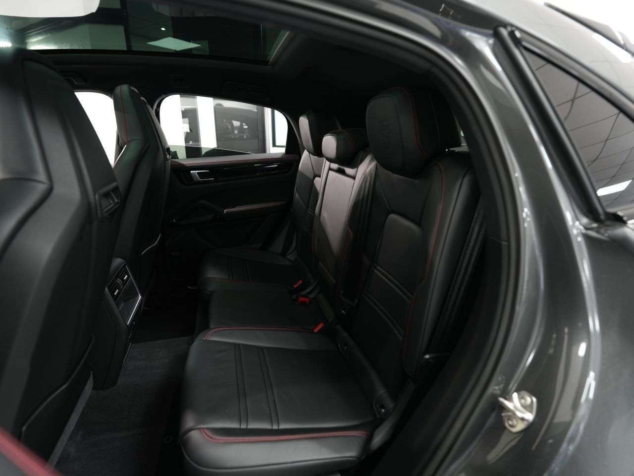 2020 PORSCHE CAYENNE 2020 PORSCHE CAYENNE