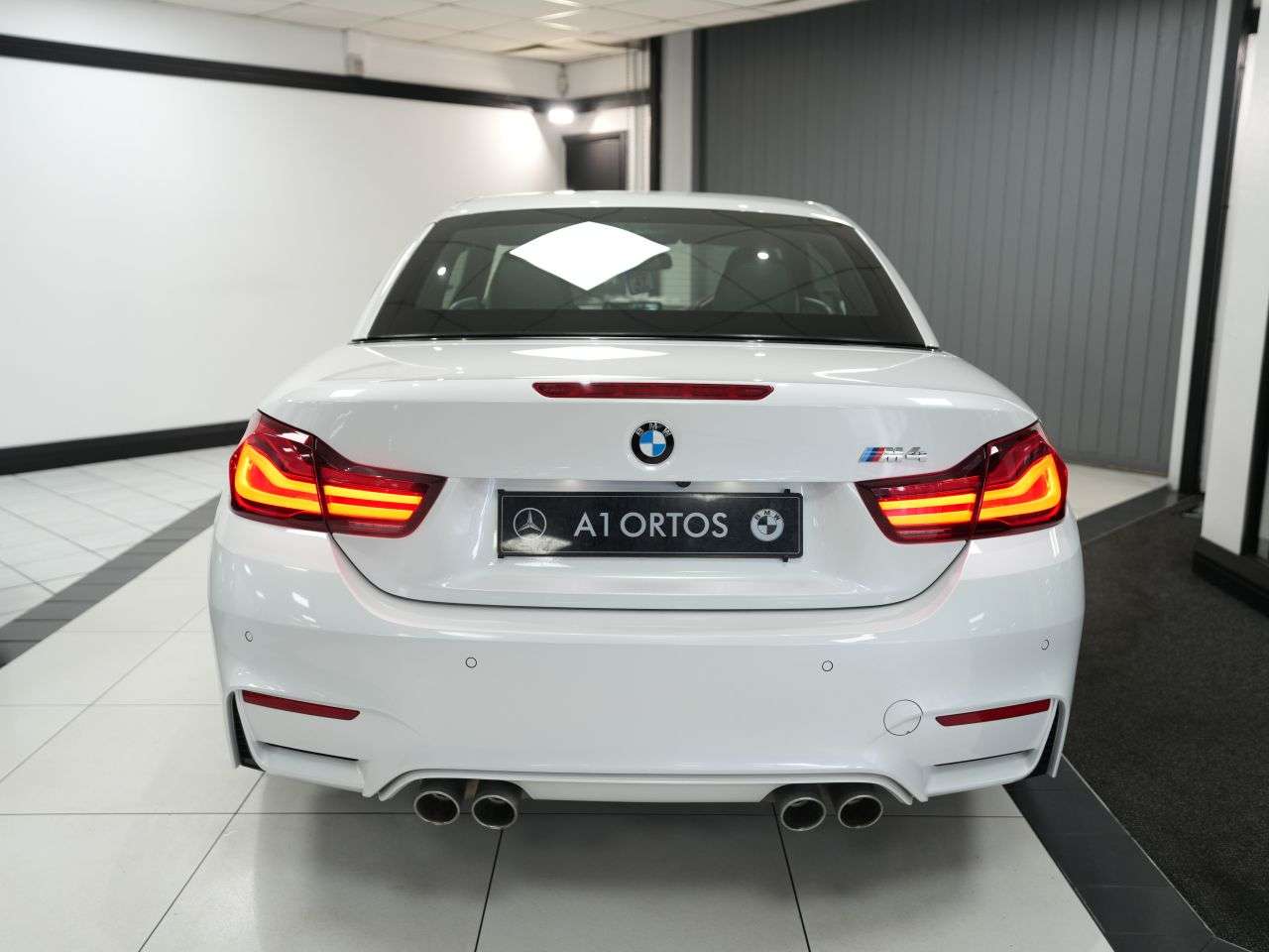 2020 BMW M4 2020 BMW M4