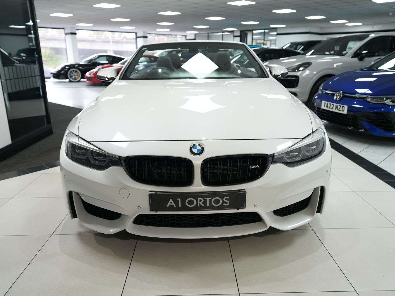 A 2020 BMW M4 3.0 BiTurbo GPF Convertible 2dr Petrol DCT Euro 6 (s/s) (431 ps) MINERAL+HU A 2020 BMW M4 3.0 BiTurbo GPF Convertible 2dr Petrol DCT Euro 6 (s/s) (431 ps) MINERAL+HU