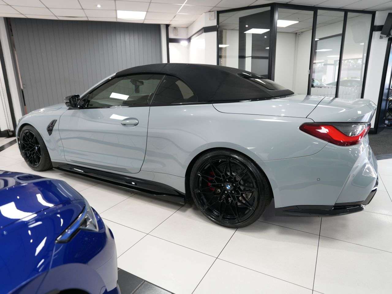 2022 BMW M4 2022 BMW M4
