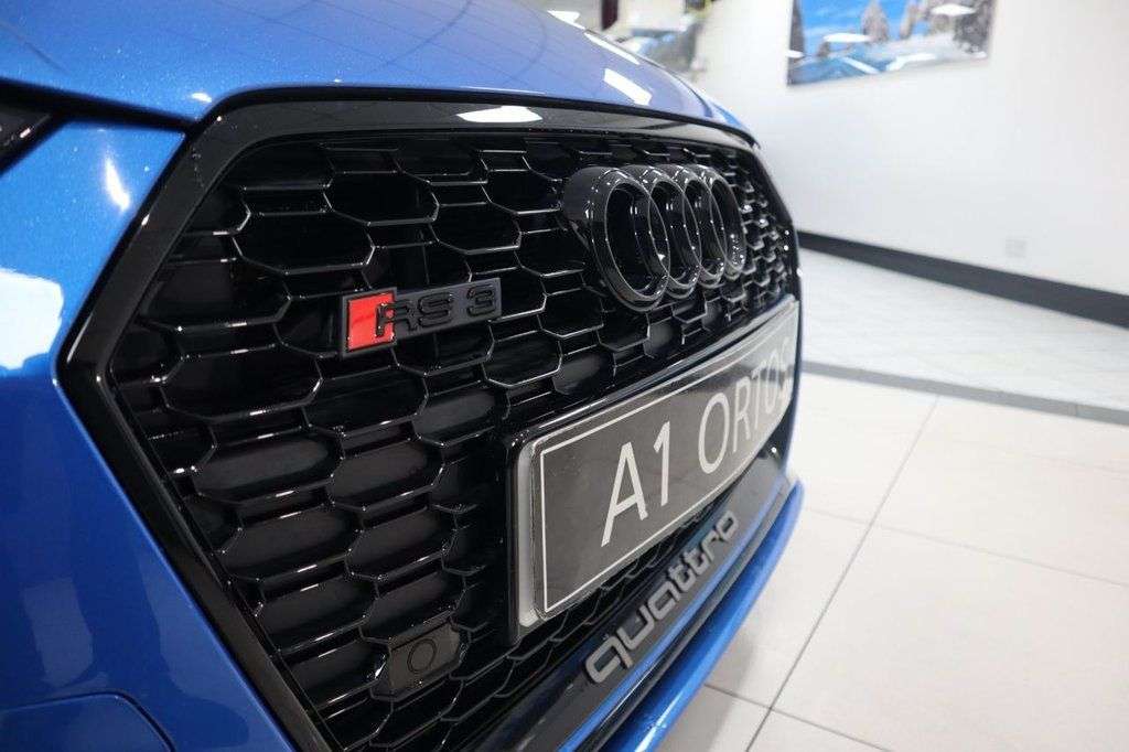 2018 AUDI RS3 2018 AUDI RS3