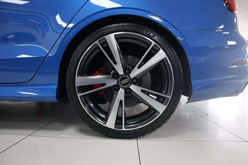 2018 AUDI RS3 2018 AUDI RS3