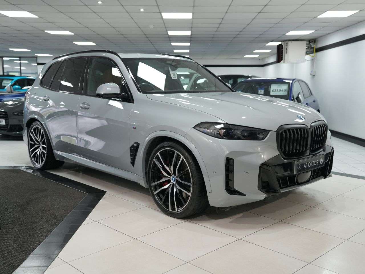 A 2023 BMW X5 3.0 50e 25.7kWh M Sport SUV 5dr Petrol Plug-in Hybrid Steptronic xDrive Eur A 2023 BMW X5 3.0 50e 25.7kWh M Sport SUV 5dr Petrol Plug-in Hybrid Steptronic xDrive Eur