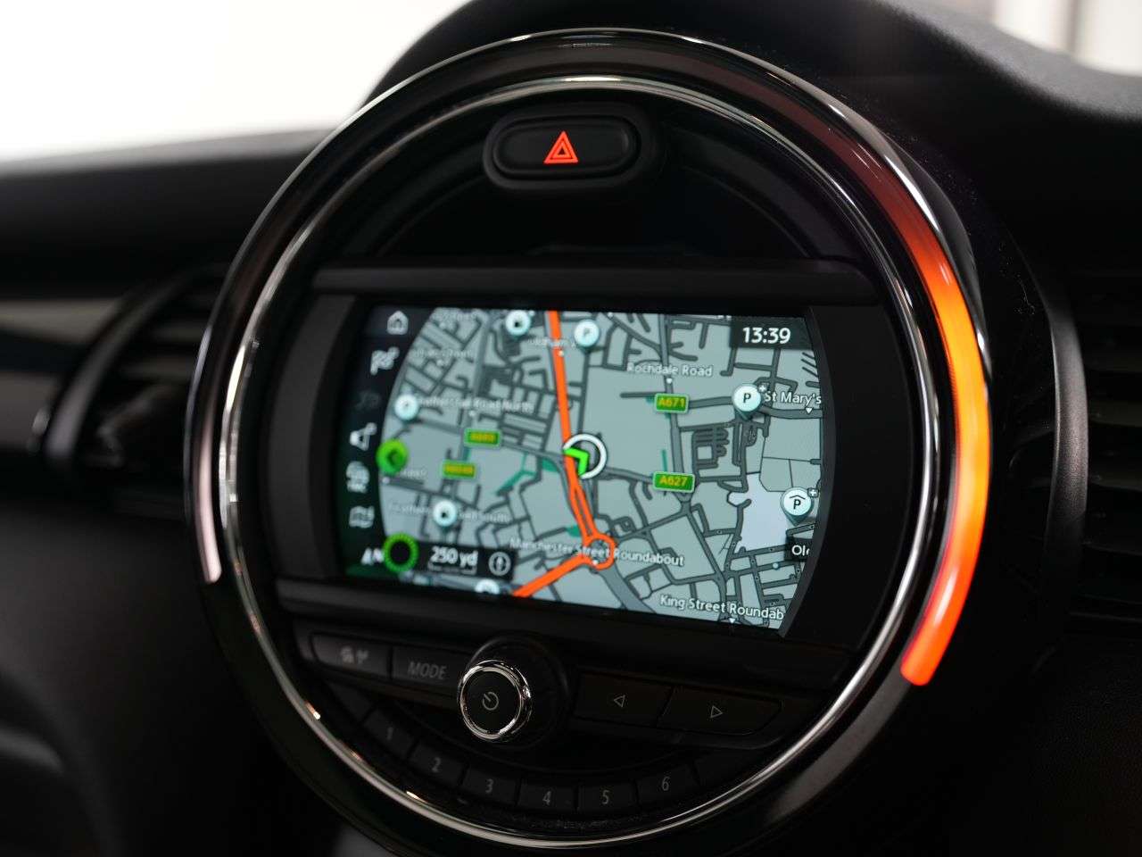 A 2019 MINI HATCH 2.0 Cooper S Exclusive Hatchback 5dr Petrol Steptronic Euro 6 (s/s) (192 ps A 2019 MINI HATCH 2.0 Cooper S Exclusive Hatchback 5dr Petrol Steptronic Euro 6 (s/s) (192 ps