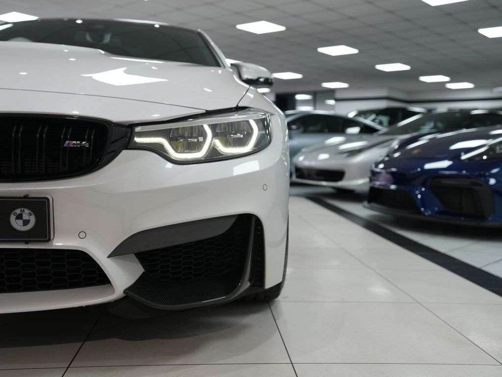 2018 BMW M4 2018 BMW M4