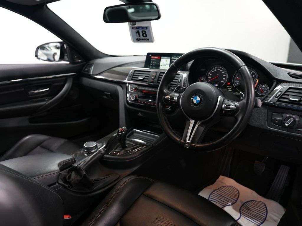 2018 BMW M4 2018 BMW M4