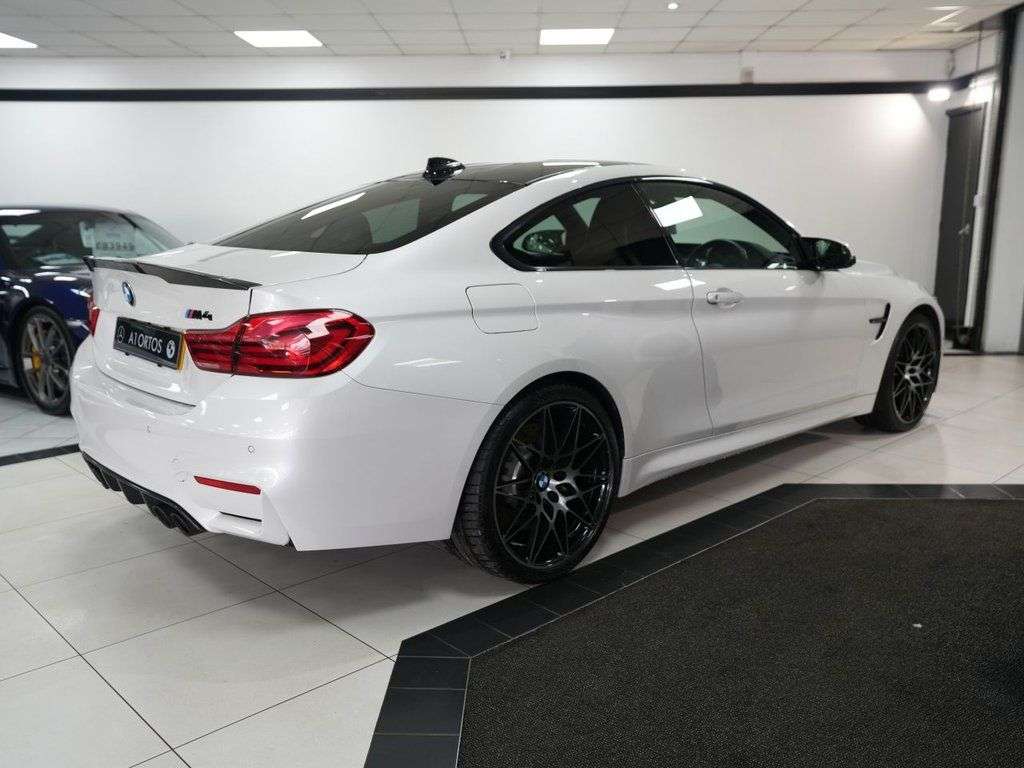 2018 BMW M4 2018 BMW M4