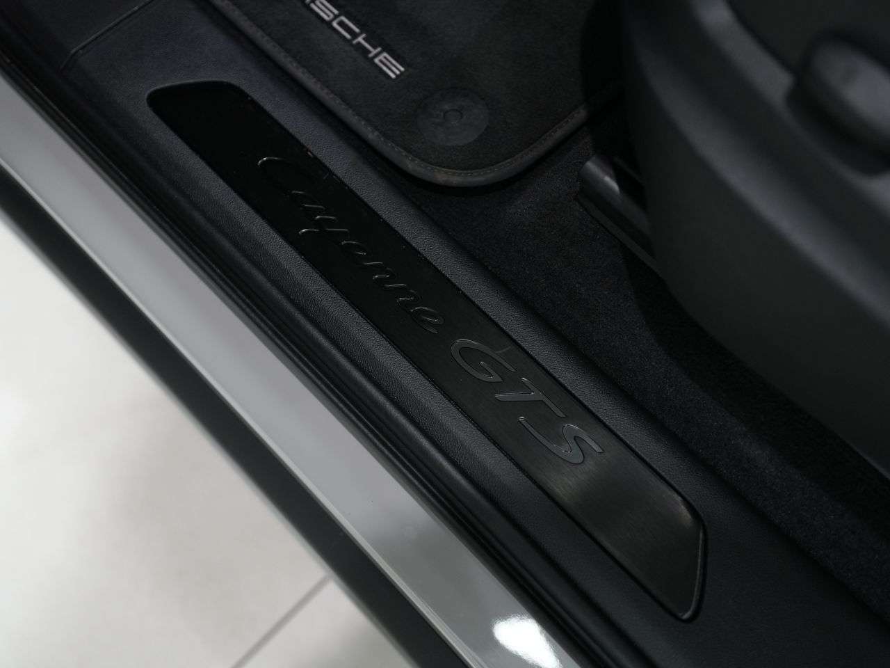 2022 PORSCHE CAYENNE 2022 PORSCHE CAYENNE