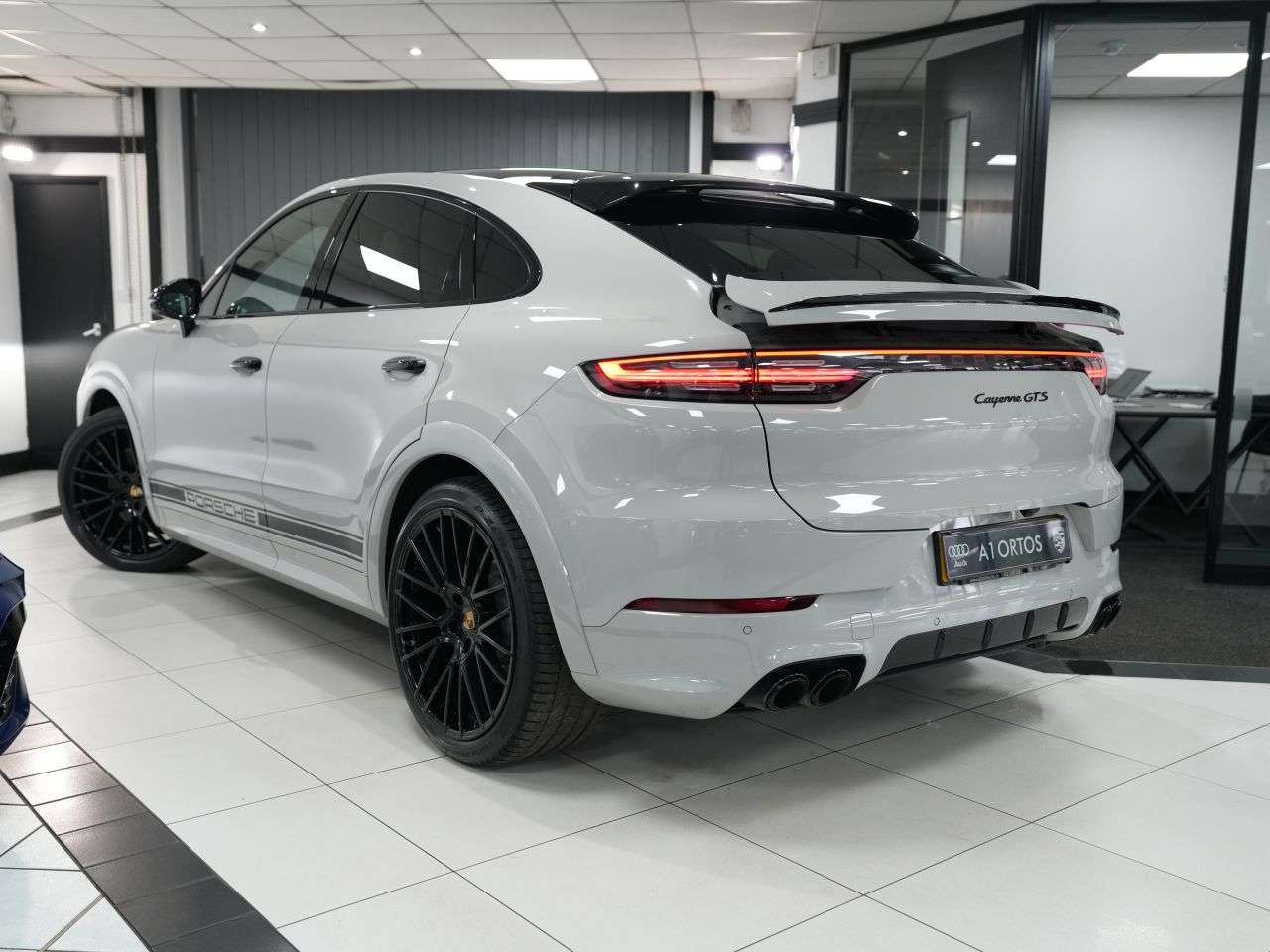 2022 PORSCHE CAYENNE 2022 PORSCHE CAYENNE