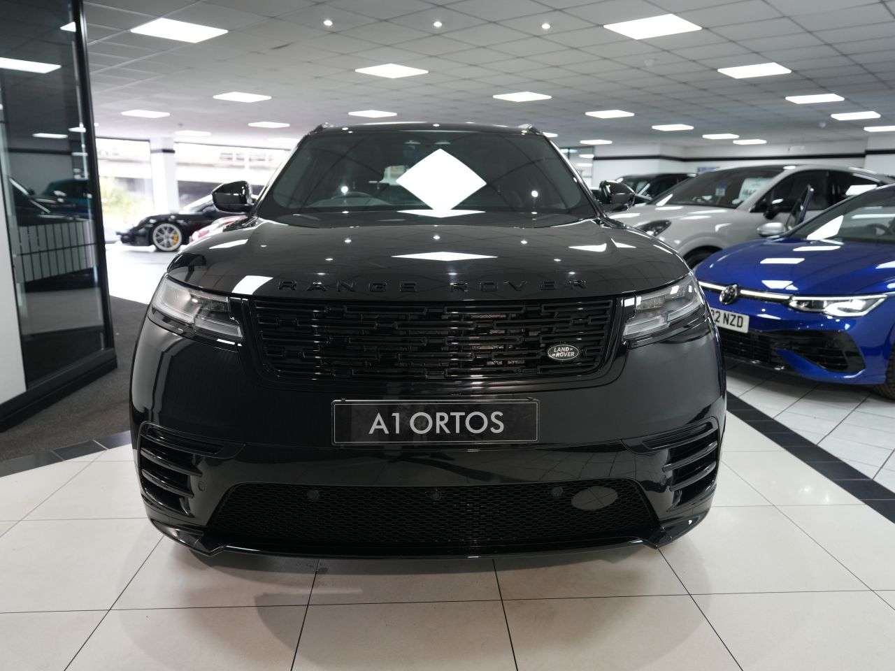 A 2023 LAND ROVER RANGE ROVER VELAR 2.0 D200 MHEV Dynamic SE SUV 5dr Diesel Auto 4WD Euro 6 (s/s) (204 ps) ABSO A 2023 LAND ROVER RANGE ROVER VELAR 2.0 D200 MHEV Dynamic SE SUV 5dr Diesel Auto 4WD Euro 6 (s/s) (204 ps) ABSO