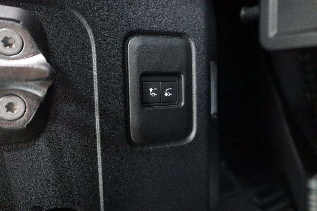 2021 LAND ROVER DEFENDER 90 2021 LAND ROVER DEFENDER 90