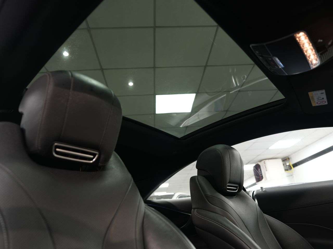 A 2017 MERCEDES-BENZ S CLASS 4.7 S500 V8 AMG Line (Premium) Coupe 2dr Petrol G-Tronic Euro 6 (s/s) (455 A 2017 MERCEDES-BENZ S CLASS 4.7 S500 V8 AMG Line (Premium) Coupe 2dr Petrol G-Tronic Euro 6 (s/s) (455