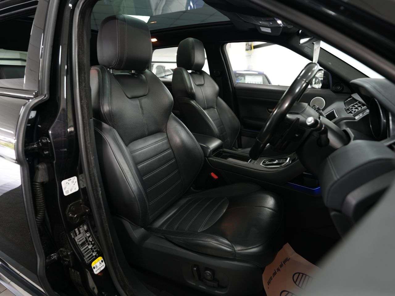 2018 LAND ROVER RANGE ROVER EVOQUE 2018 LAND ROVER RANGE ROVER EVOQUE
