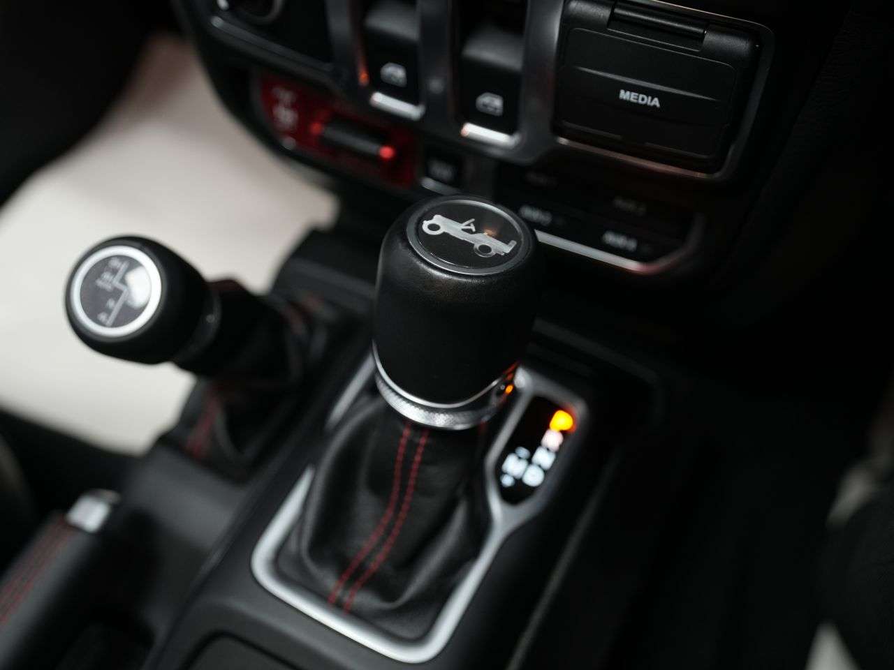 2019 JEEP WRANGLER 2019 JEEP WRANGLER