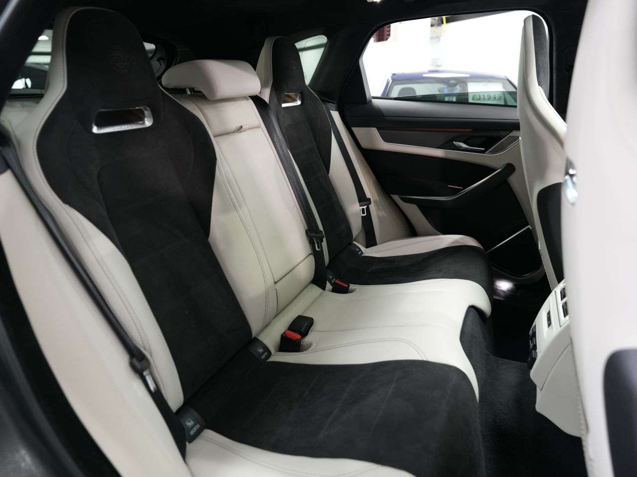 2022 JAGUAR F-PACE 2022 JAGUAR F-PACE