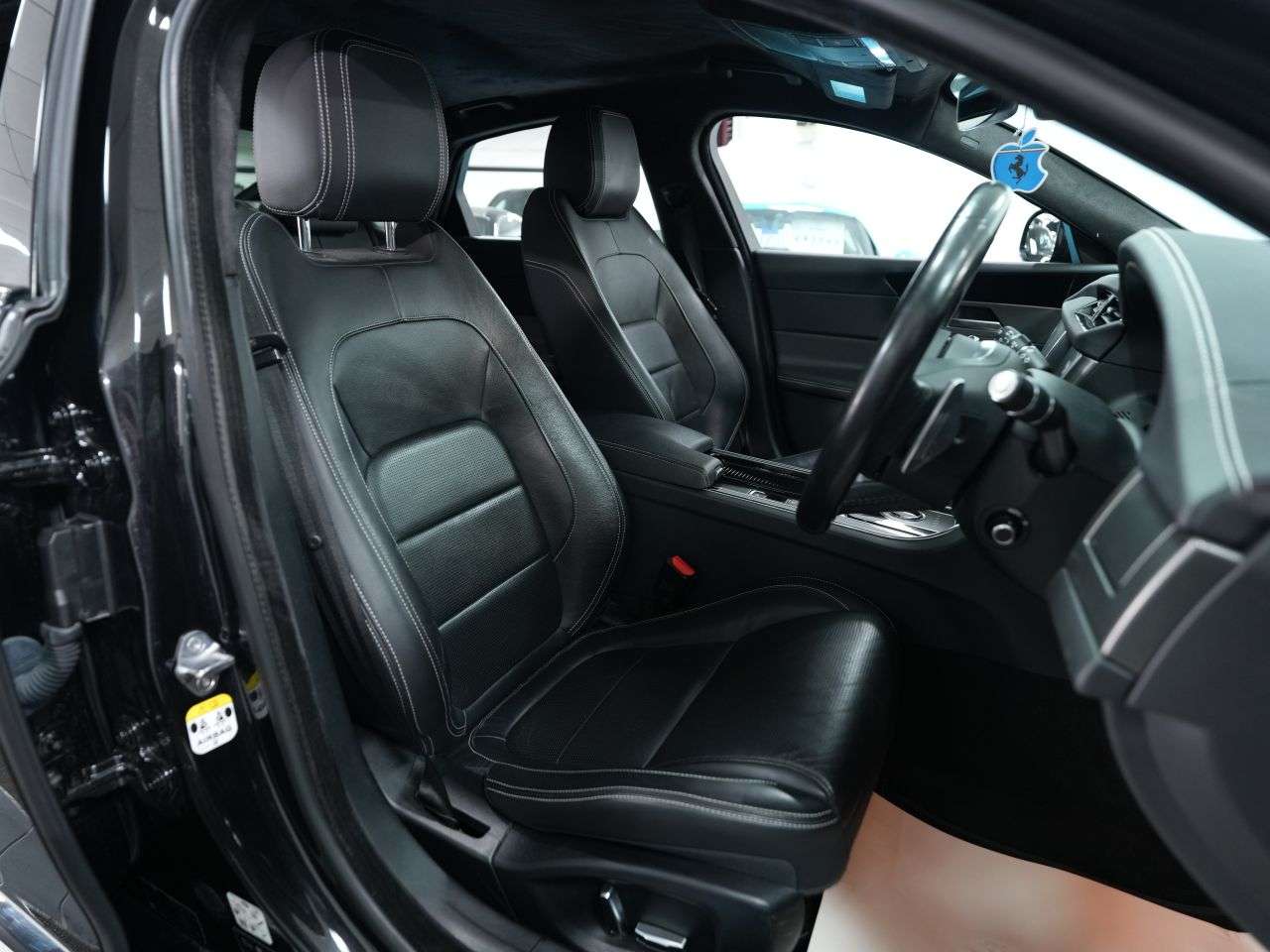 2021 JAGUAR XF 2021 JAGUAR XF