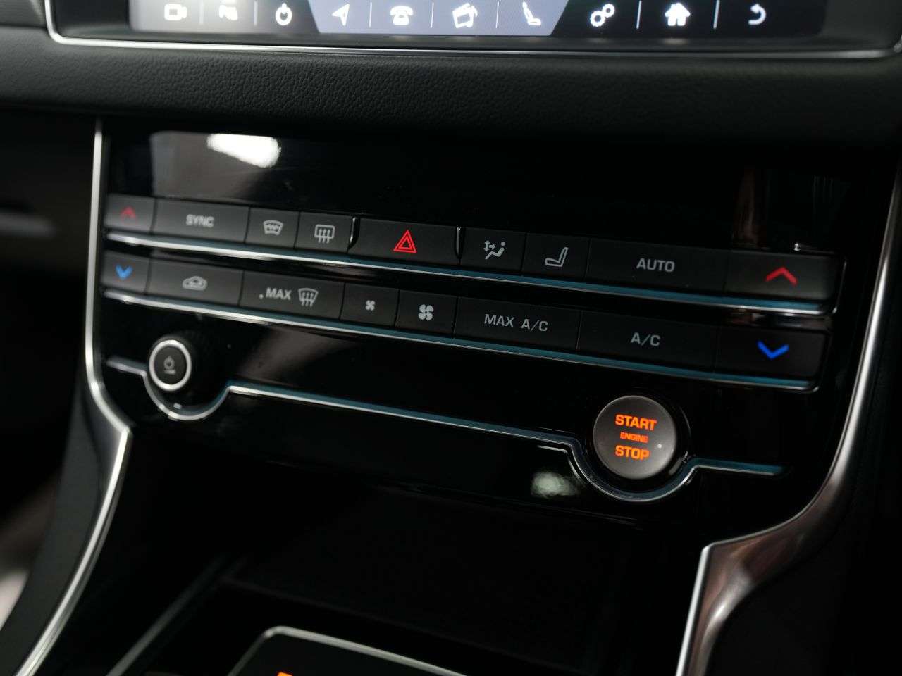 2021 JAGUAR XF 2021 JAGUAR XF