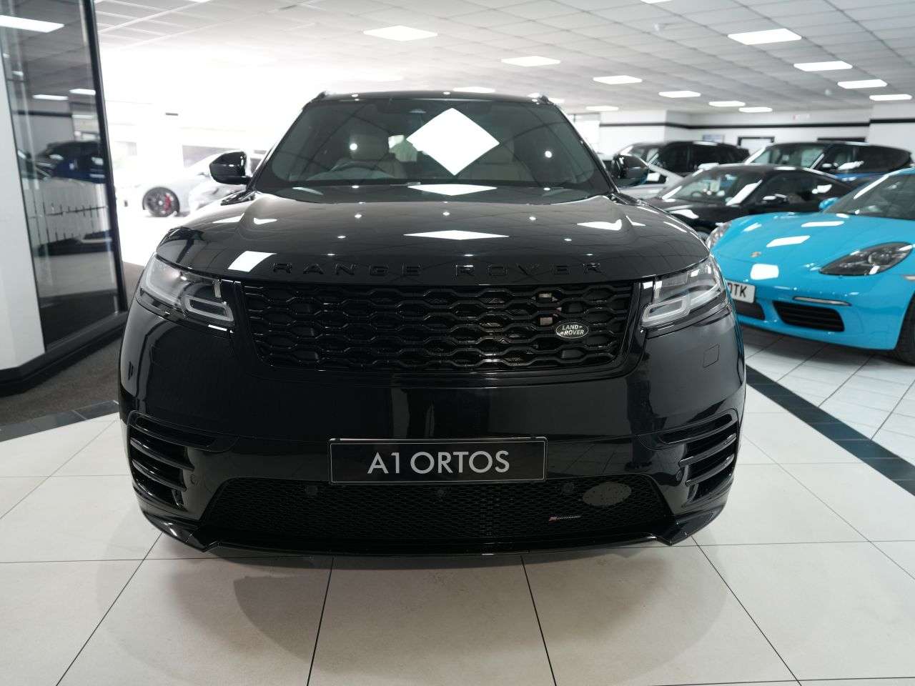 A 2022 LAND ROVER RANGE ROVER VELAR 2.0 D200 MHEV Edition SUV 5dr Diesel Auto 4WD Euro 6 (s/s) (204 ps) BEAUTIF A 2022 LAND ROVER RANGE ROVER VELAR 2.0 D200 MHEV Edition SUV 5dr Diesel Auto 4WD Euro 6 (s/s) (204 ps) BEAUTIF