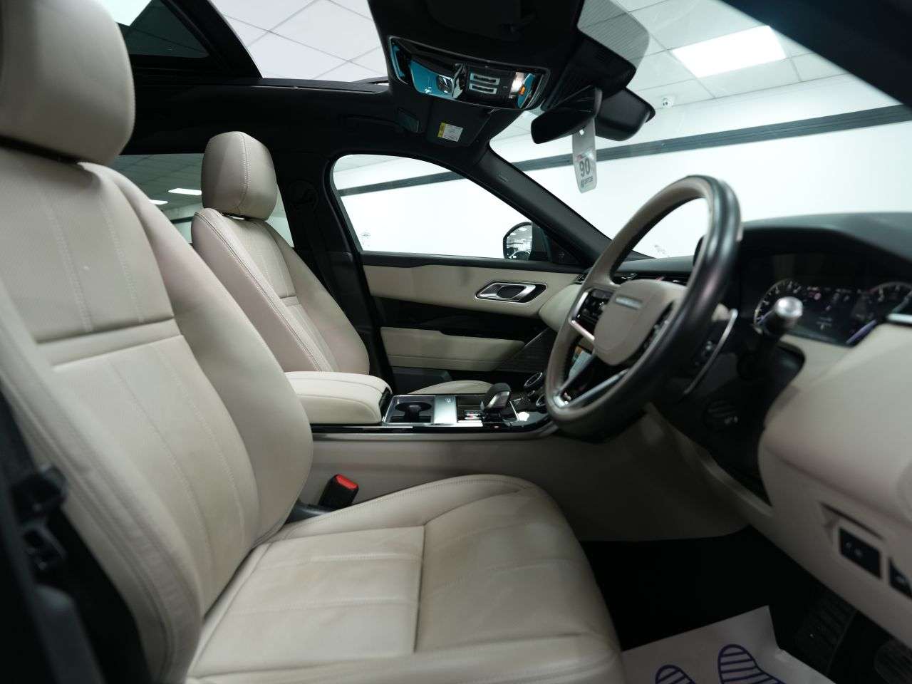 2022 LAND ROVER RANGE ROVER VELAR 2022 LAND ROVER RANGE ROVER VELAR