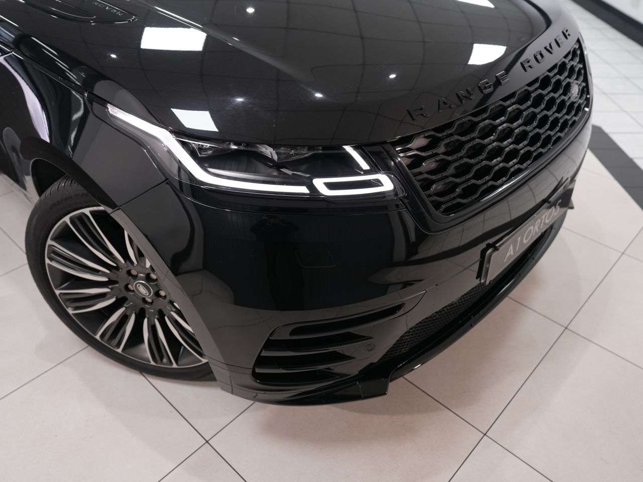2022 LAND ROVER RANGE ROVER VELAR 2022 LAND ROVER RANGE ROVER VELAR