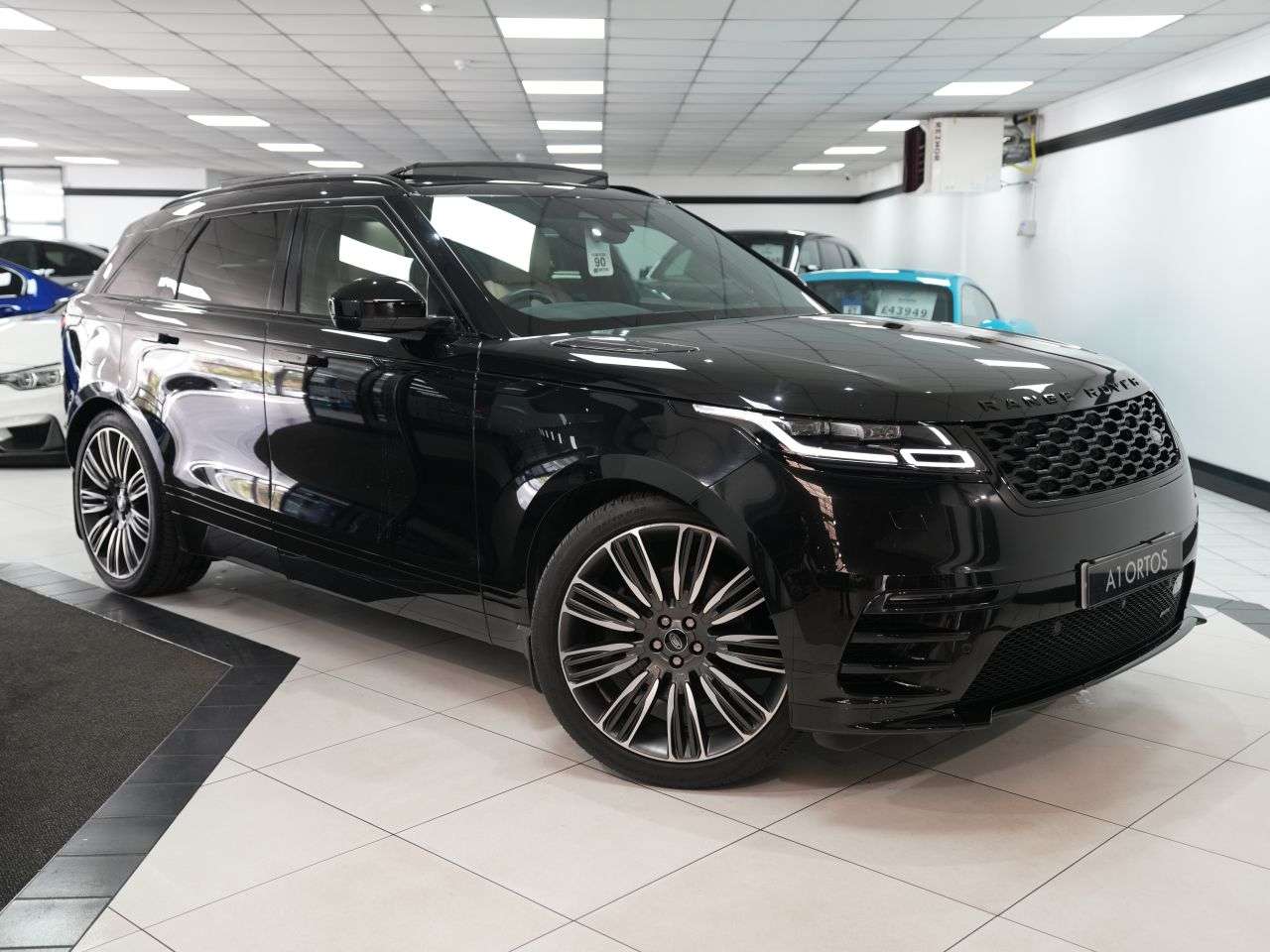 2022 LAND ROVER RANGE ROVER VELAR 2022 LAND ROVER RANGE ROVER VELAR