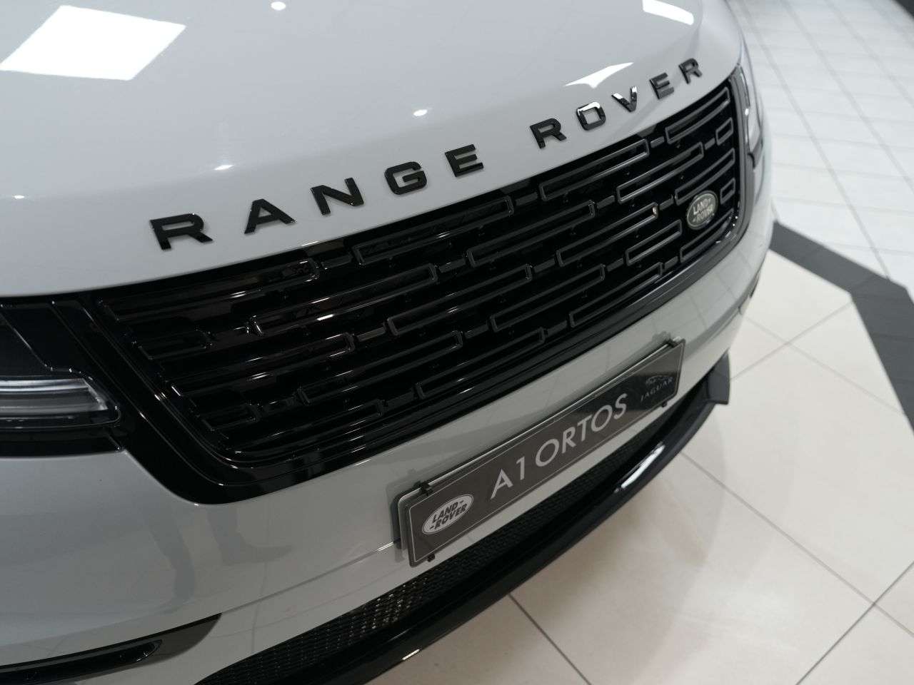 2023 LAND ROVER RANGE ROVER VELAR 2023 LAND ROVER RANGE ROVER VELAR
