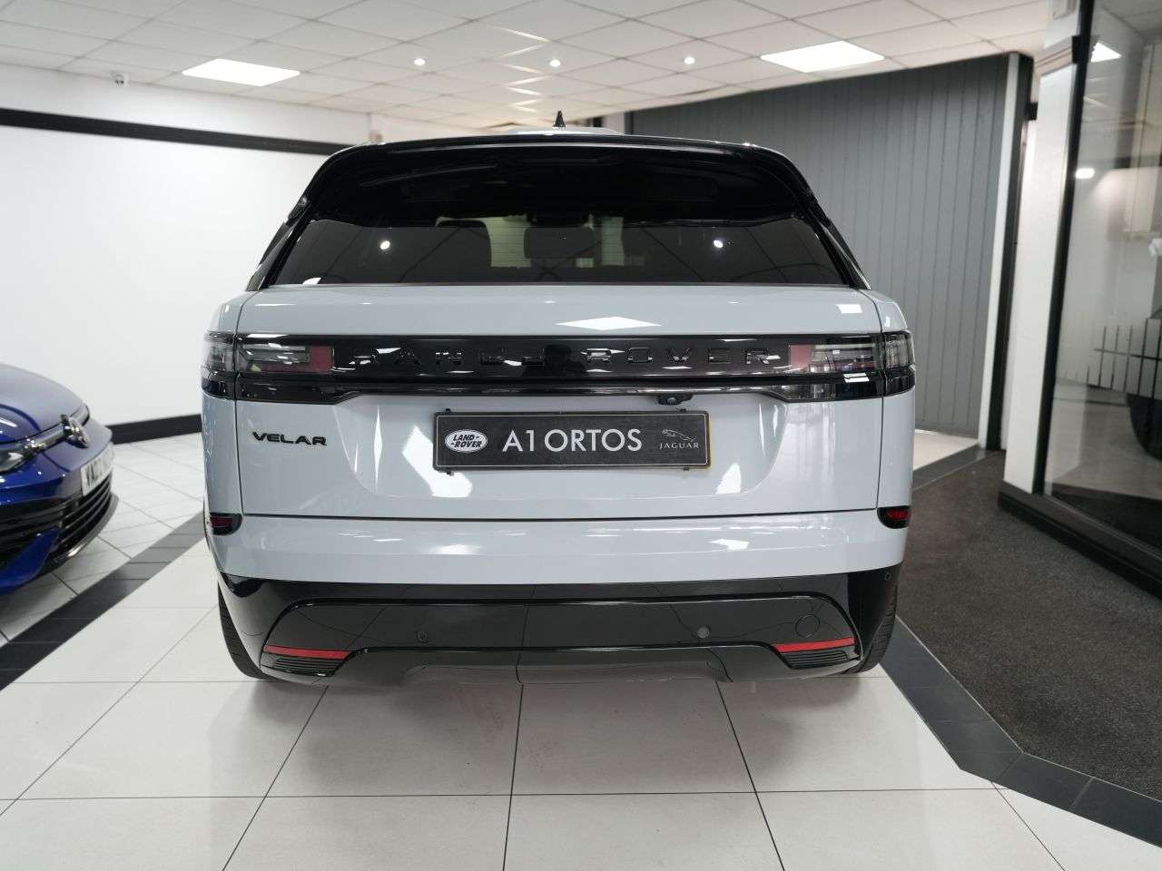 2023 LAND ROVER RANGE ROVER VELAR 2023 LAND ROVER RANGE ROVER VELAR