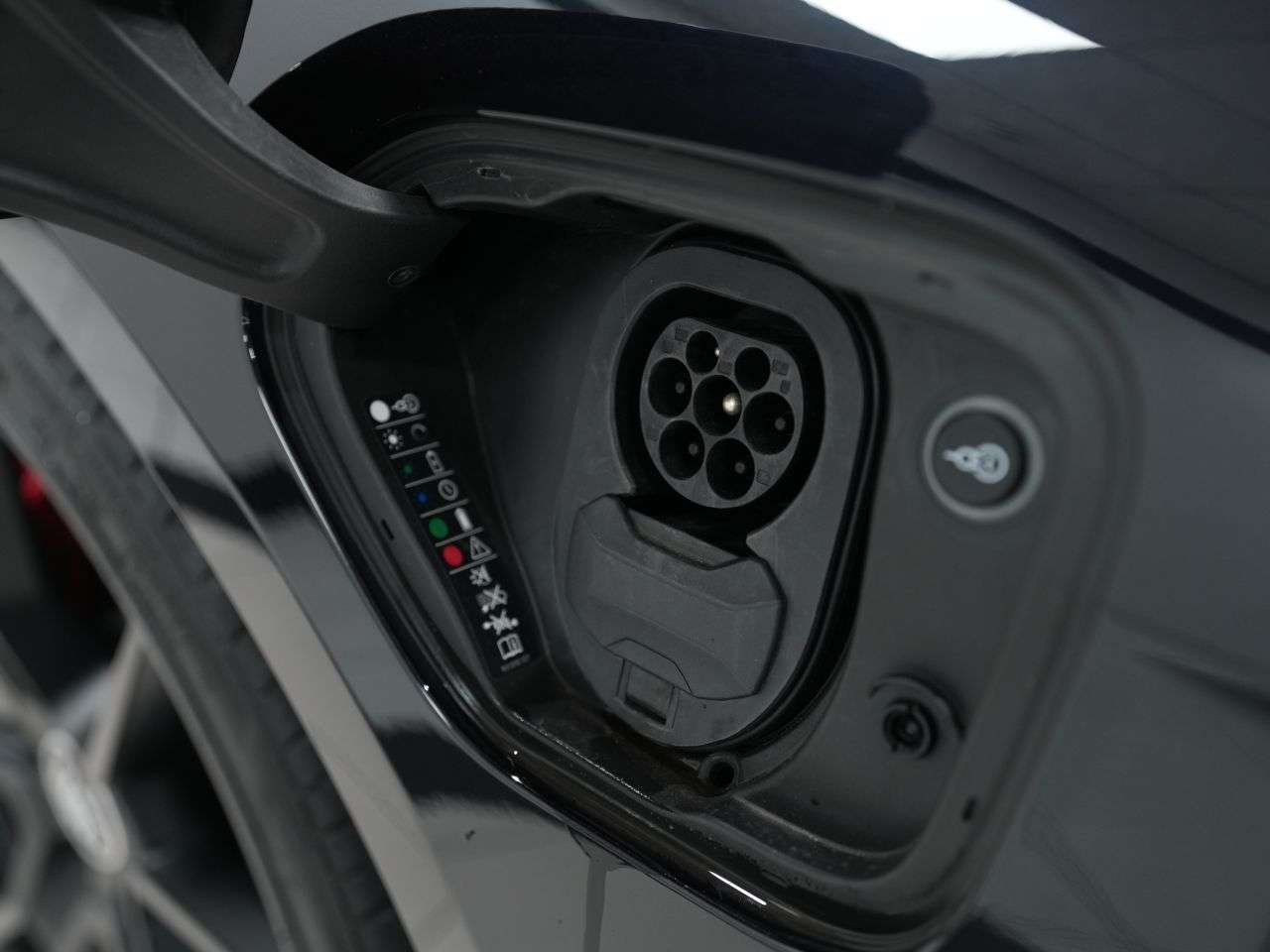 2023 PORSCHE TAYCAN 2023 PORSCHE TAYCAN