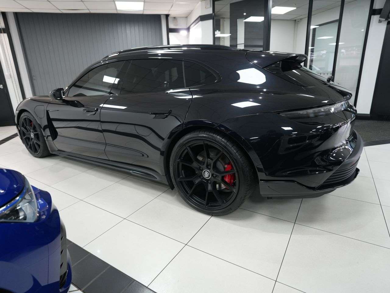 2023 PORSCHE TAYCAN 2023 PORSCHE TAYCAN