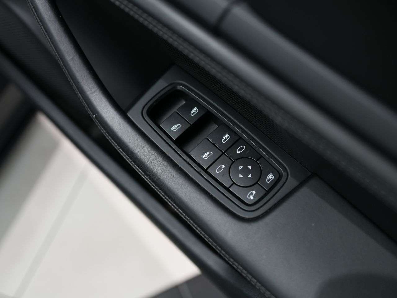 2023 PORSCHE TAYCAN 2023 PORSCHE TAYCAN