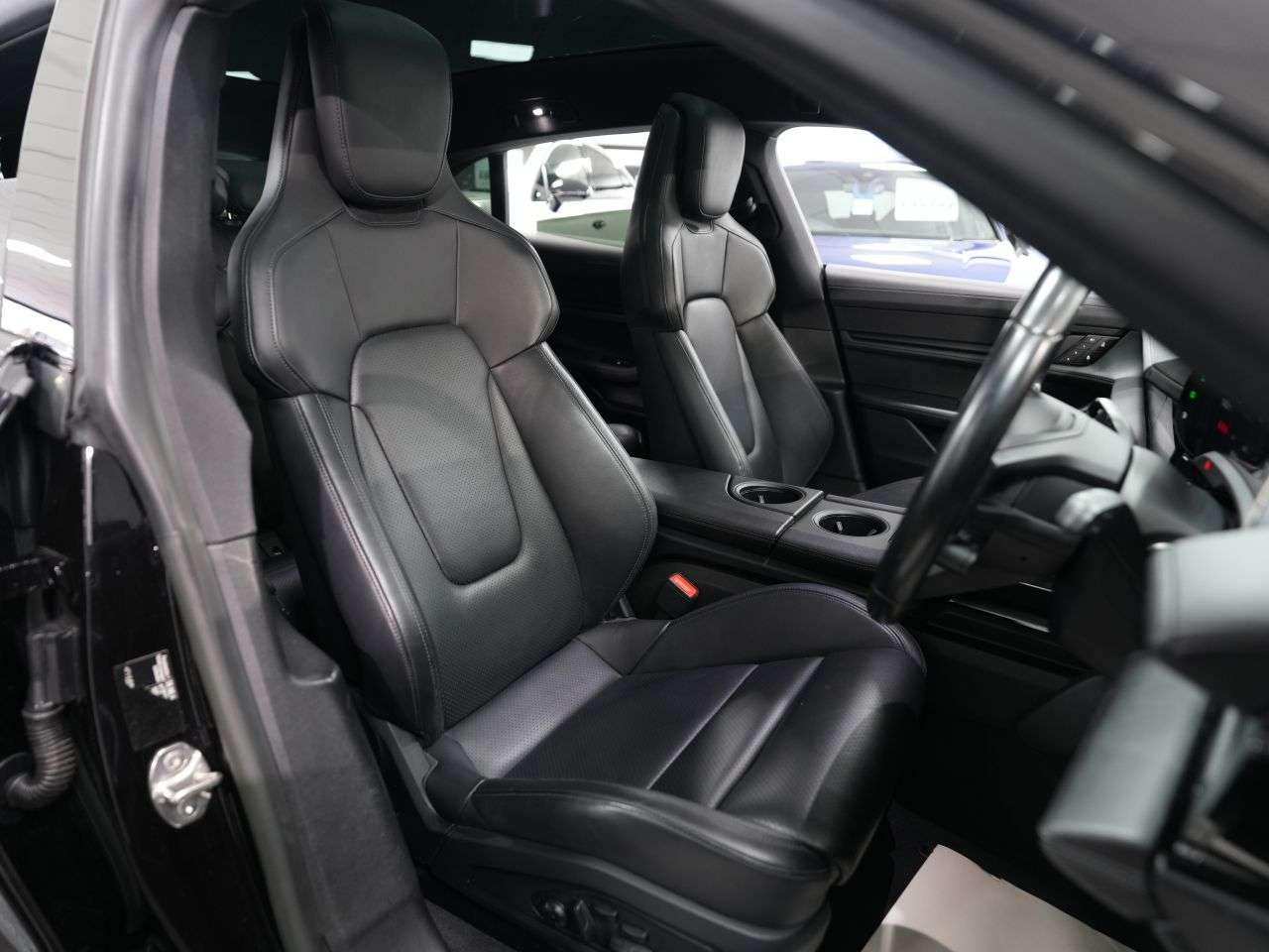 2023 PORSCHE TAYCAN 2023 PORSCHE TAYCAN