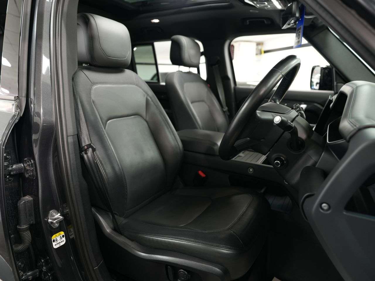 2023 LAND ROVER DEFENDER 110 2023 LAND ROVER DEFENDER 110