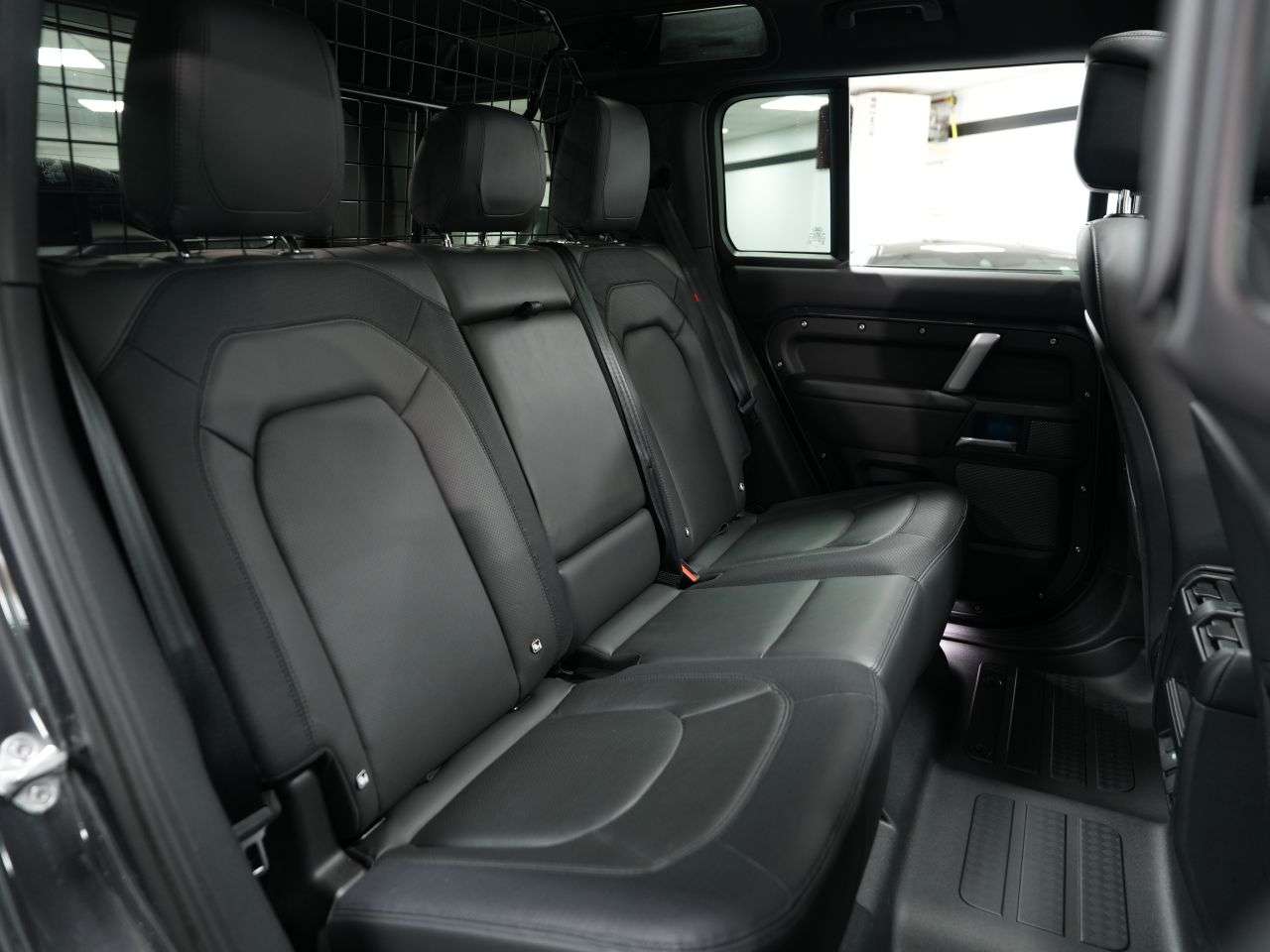 2023 LAND ROVER DEFENDER 110 2023 LAND ROVER DEFENDER 110